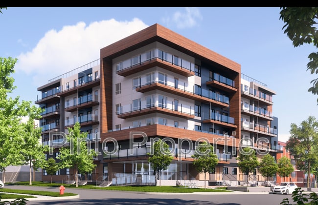 Building Photo - 8615-8108 108 St NW