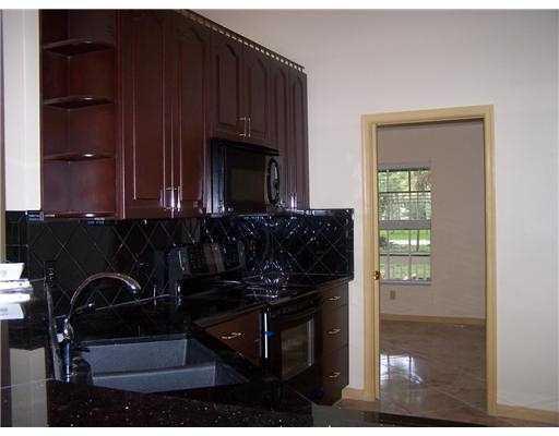 Foto del edificio - 17109 Murcott Blvd