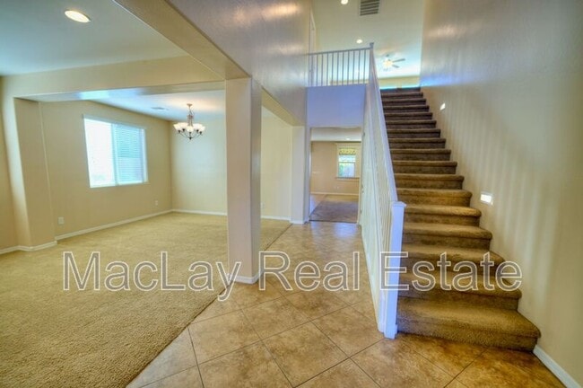 Building Photo - 3941 E Palo Verde St