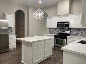 Building Photo - 2249 Waxwing Dr