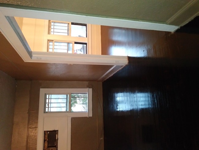 Foto del edificio - 213 W 1st Ave