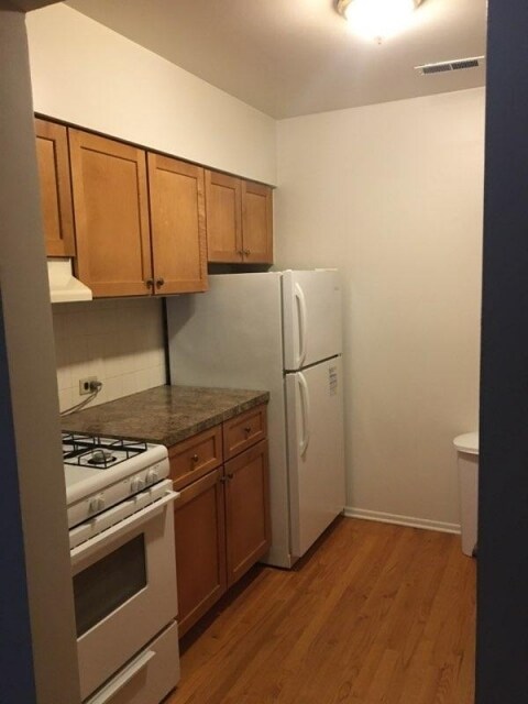 Foto del edificio - 839 S Carpenter St