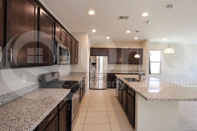Building Photo - 26130 N 121st Ave