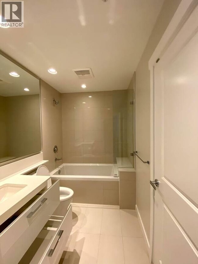 Building Photo - 3563 Ross Drive