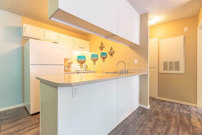 Building Photo - Playa Vista Apartments