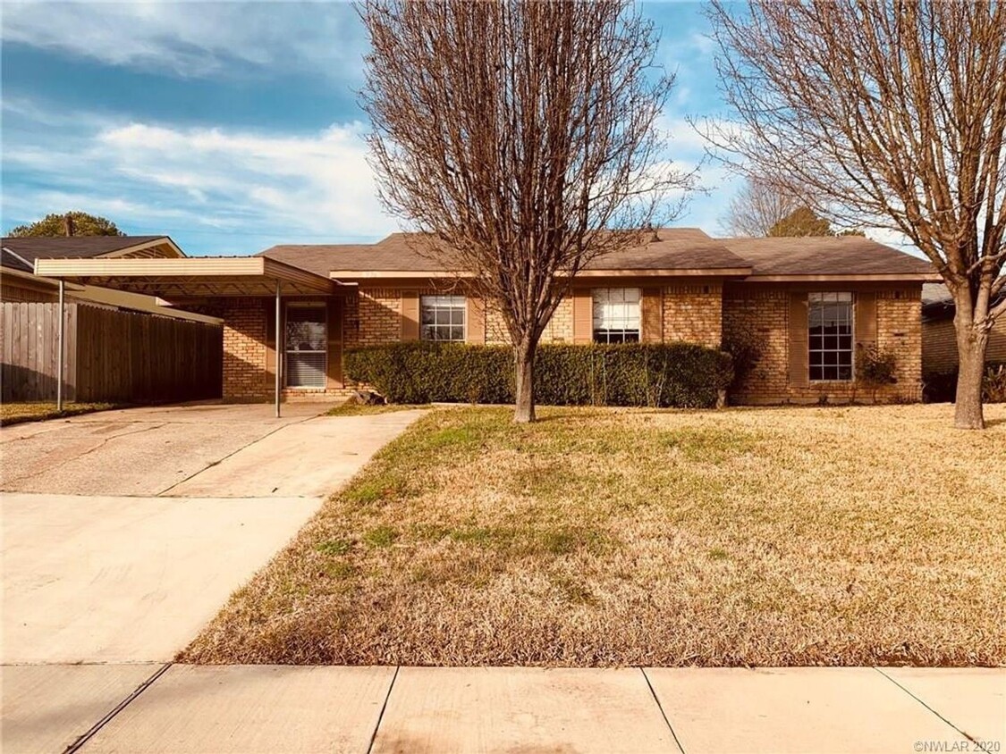 Primary Photo - 4 br, 1.5 bath House - 4376 Henry