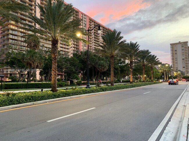 Foto del edificio - 251 174th St