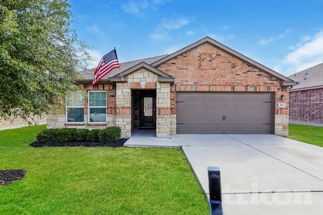 Building Photo - 210 Posey Pass