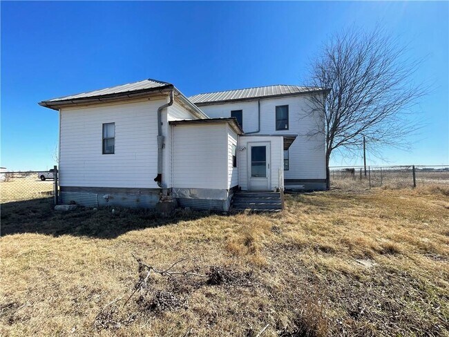 Building Photo - 15701 Anderson Rd