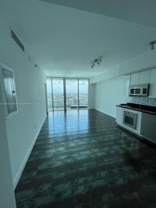 Foto del edificio - 92 SW 3rd St