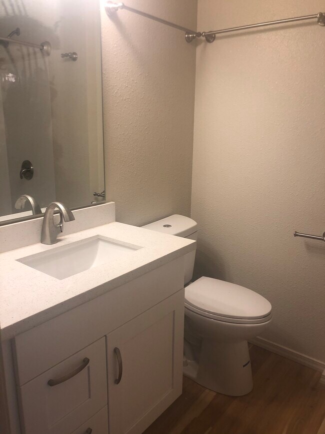 Building Photo - 4840 S Austin St