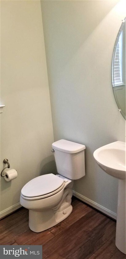 Foto principal - 1224 Bradley Rd