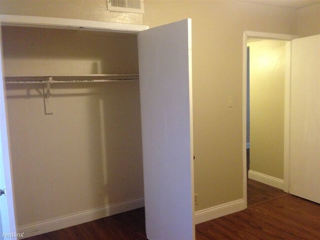 Foto del edificio - 2 br, 1 bath Apartment - Polo Club