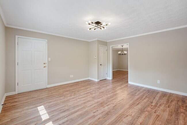 Building Photo - 325B Winding River Drive