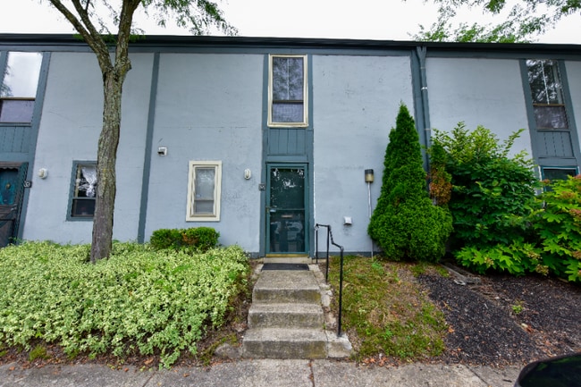 Building Photo - 1030 Galliton Ct