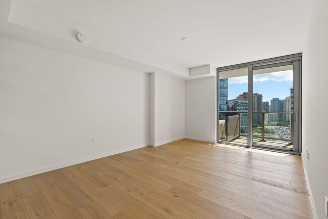 Foto del edificio - Beautiful 1-bedroom / 1-bathroom at Sky Al...
