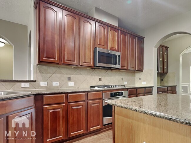 Building Photo - 10927 Leigh Woods Dr