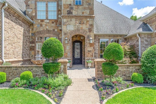 Building Photo - 701 Castle Rock Dr