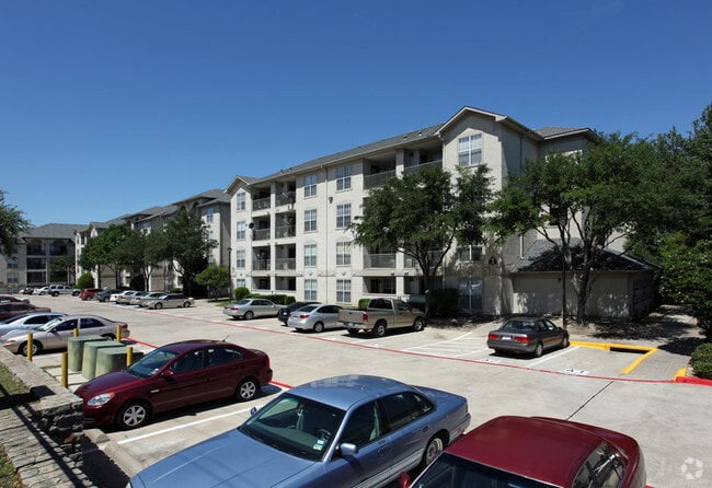 Primary - Z - Waterford at Goldmark