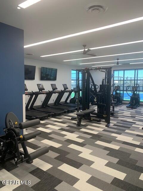 Foto del edificio - 916 Pettus Pl