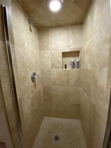Building Photo - 7122 Manor Oaks Dr