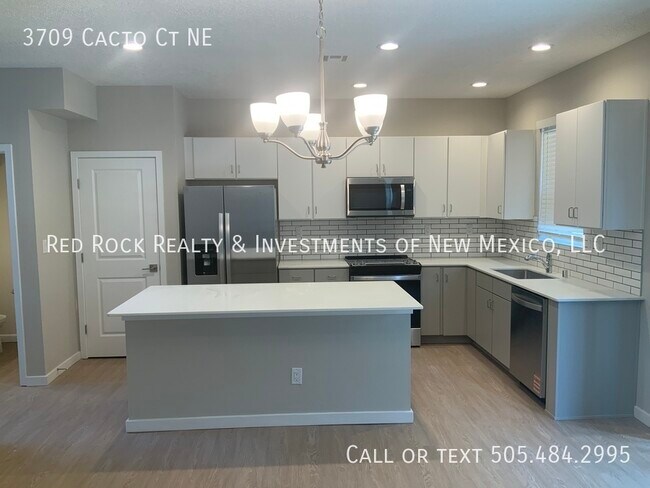 Building Photo - 3709 Cacto Ct