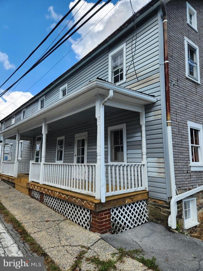 Building Photo - 12487 Wolfsville Rd