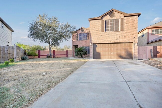 Building Photo - 2122 Mallorca Dr