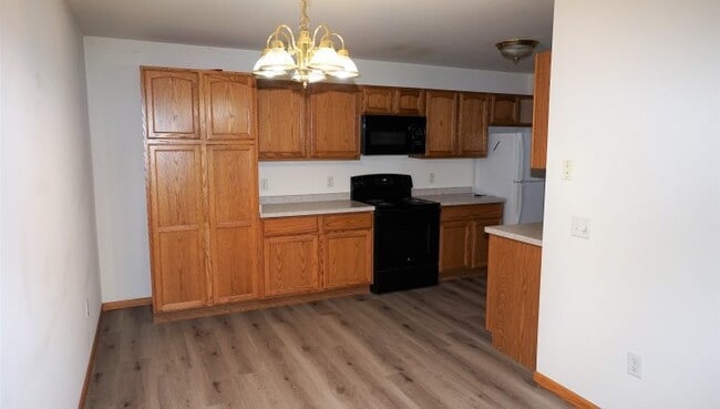 Building Photo - 391 Country Clover Dr