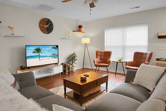 Building Photo - 124 Larkspur Dr