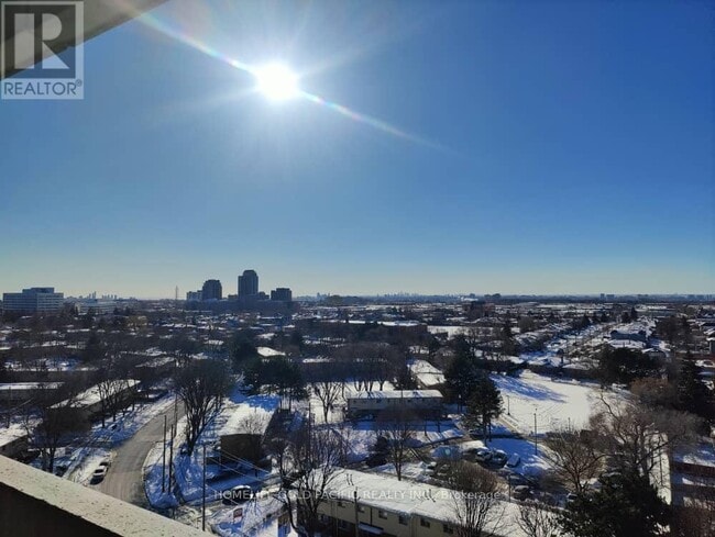 Building Photo - 160 Flemington Rd