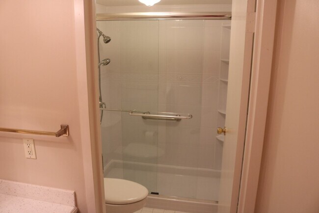 Hall Bathroom inside - 101 S Hanover Ave