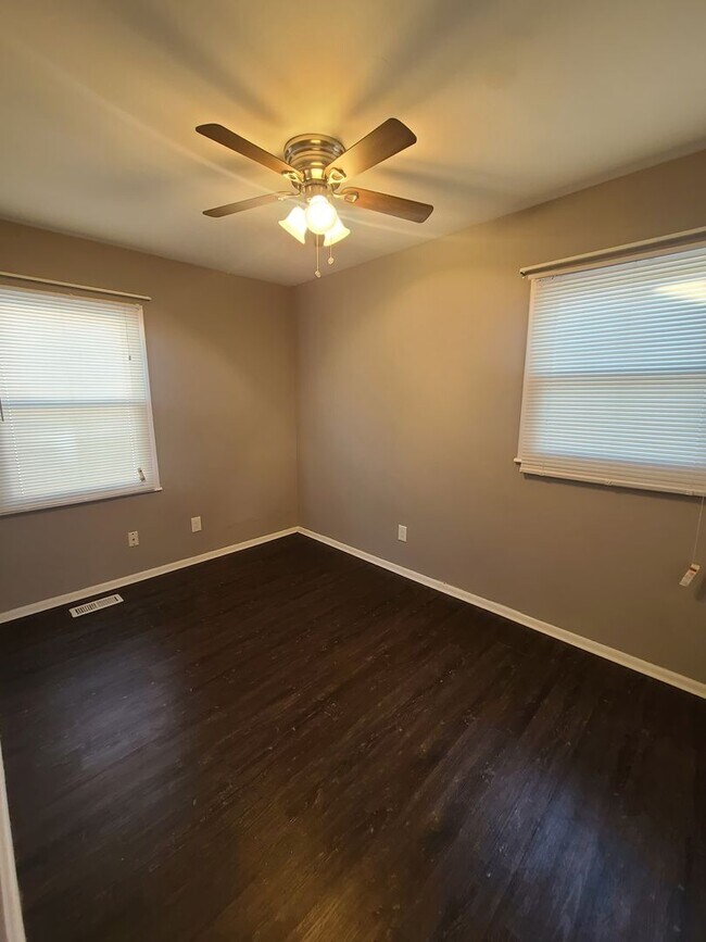 Foto del edificio - 505 S Duncan Rd