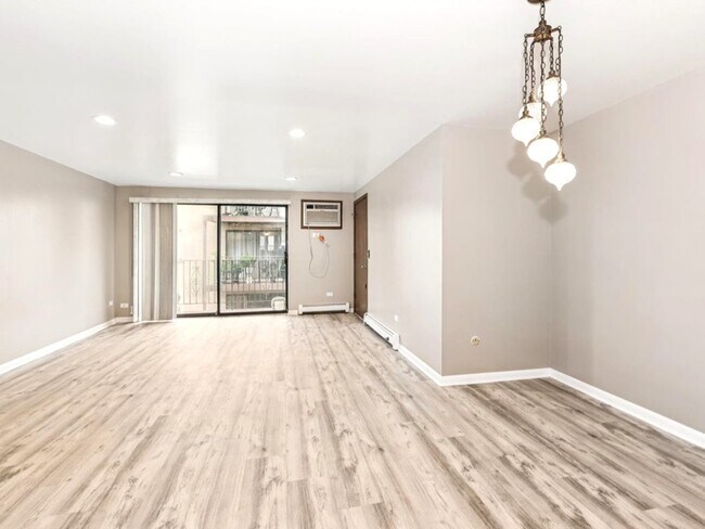 Foto del edificio - 7202 W Wrightwood Ave