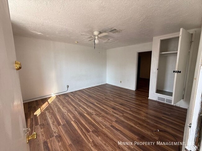 Building Photo - 1526 Yandell Dr