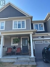 Building Photo - 2245 Watercolours Way