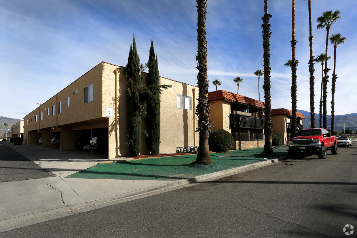 Foto del edificio - Hacienda Apartments