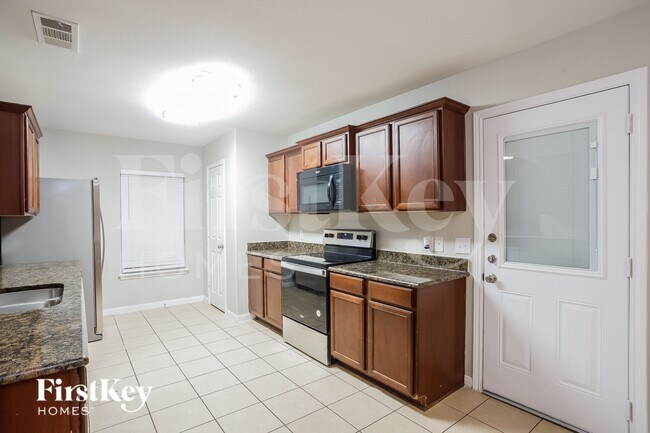 Building Photo - 3300 Overstreet Ln