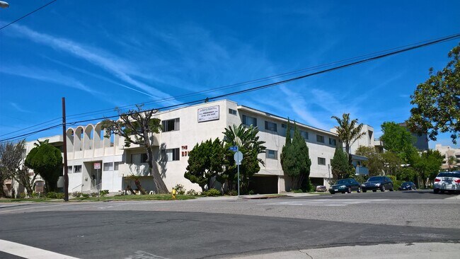 11551 Ohio Avenue - 11551 Ohio Ave