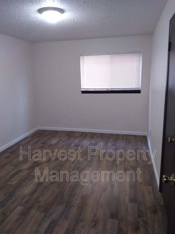 Building Photo - 925 W 29th St S