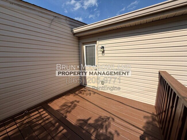 Building Photo - 8721 Gleason Dr