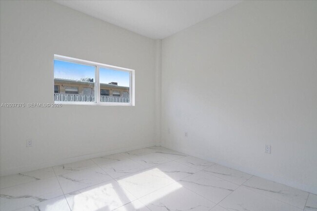 Foto del edificio - 420 SW 7th Ave