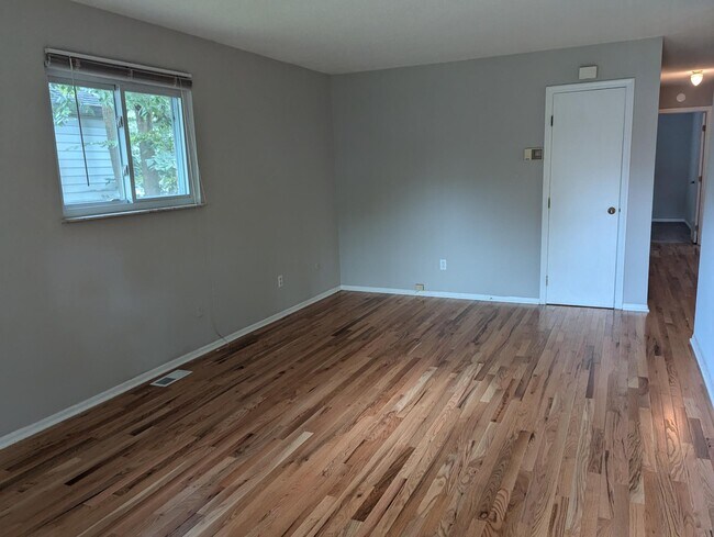 Building Photo - 5530 Guilford Ave
