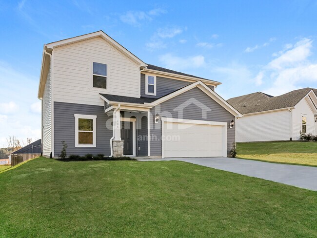 Building Photo - 806 Treeline Rd