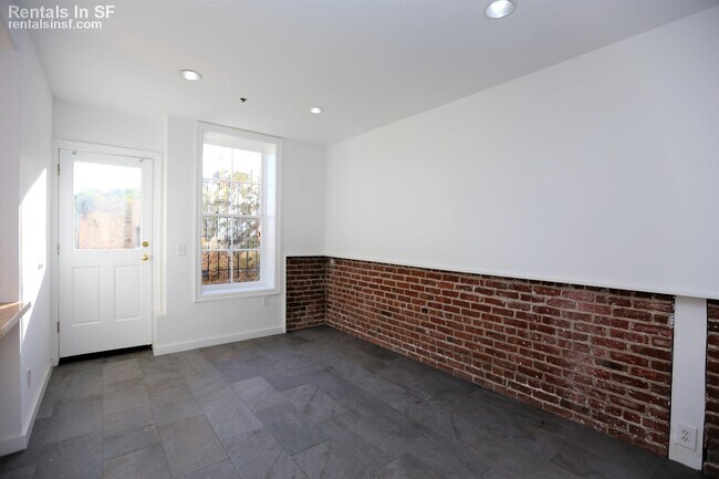Building Photo - 616 Steiner St