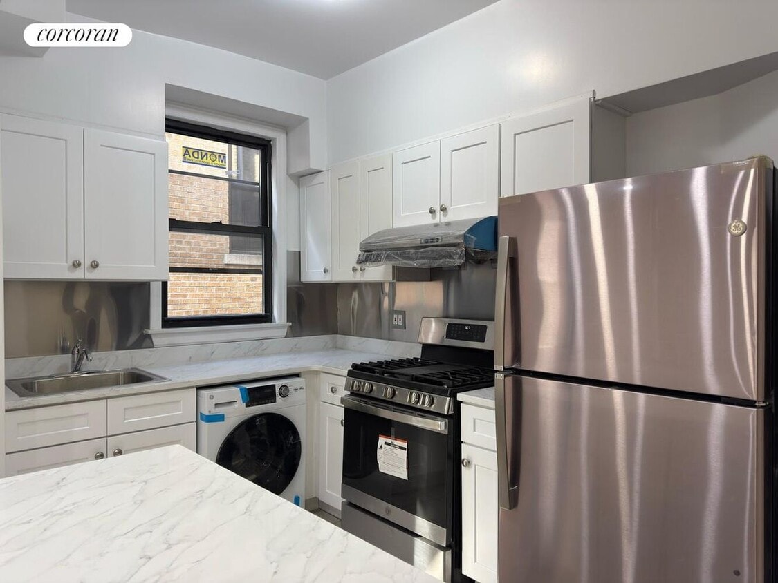 Foto principal - 51-17 Skillman Ave