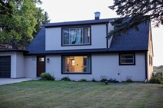 Building Photo - 3643 Division Rd