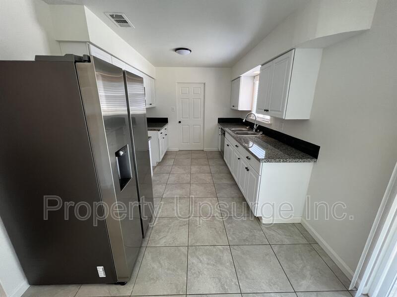 Foto principal - 945 De Moll Dr