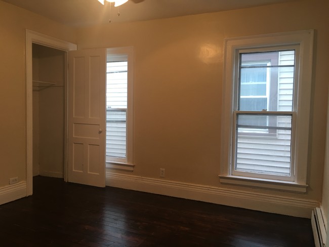 Foto del edificio - 190 Lockwood Ave