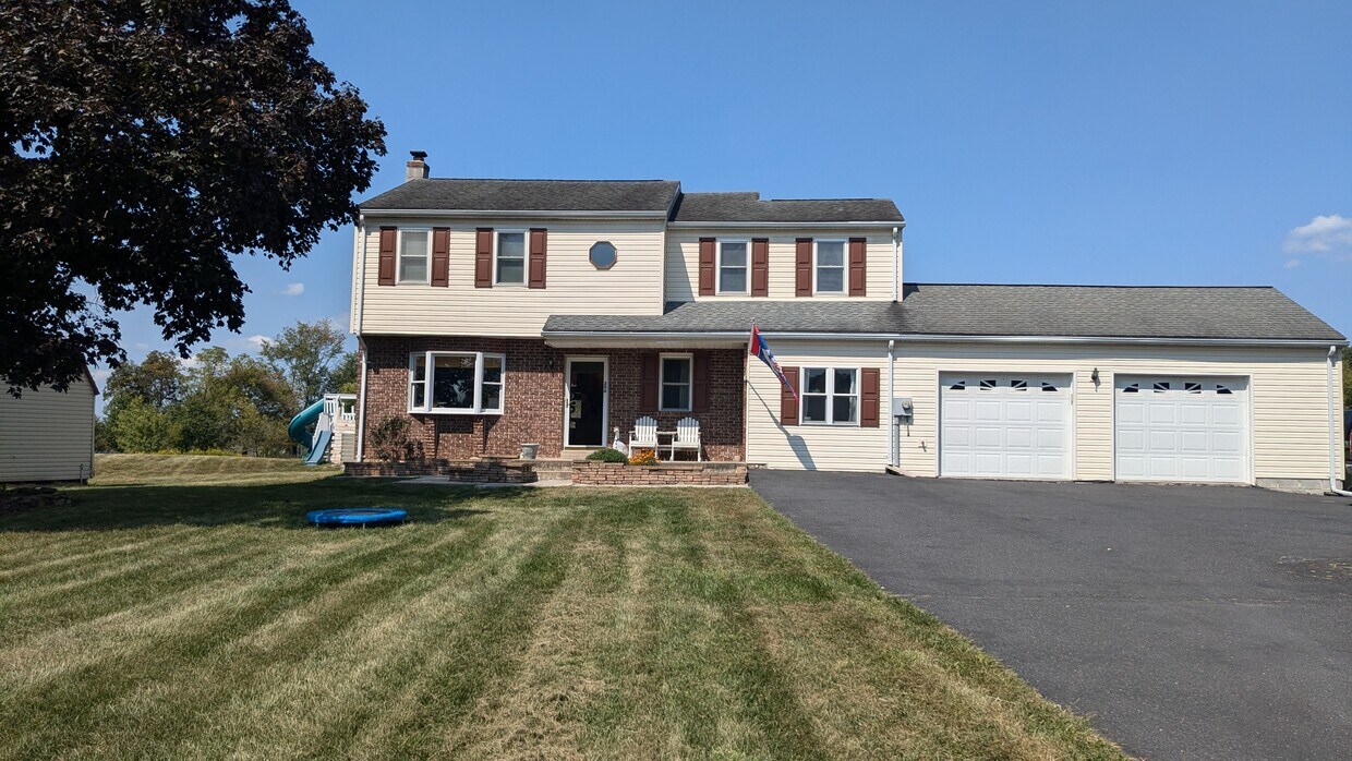 Primary Photo - 206 Green Hill Rd